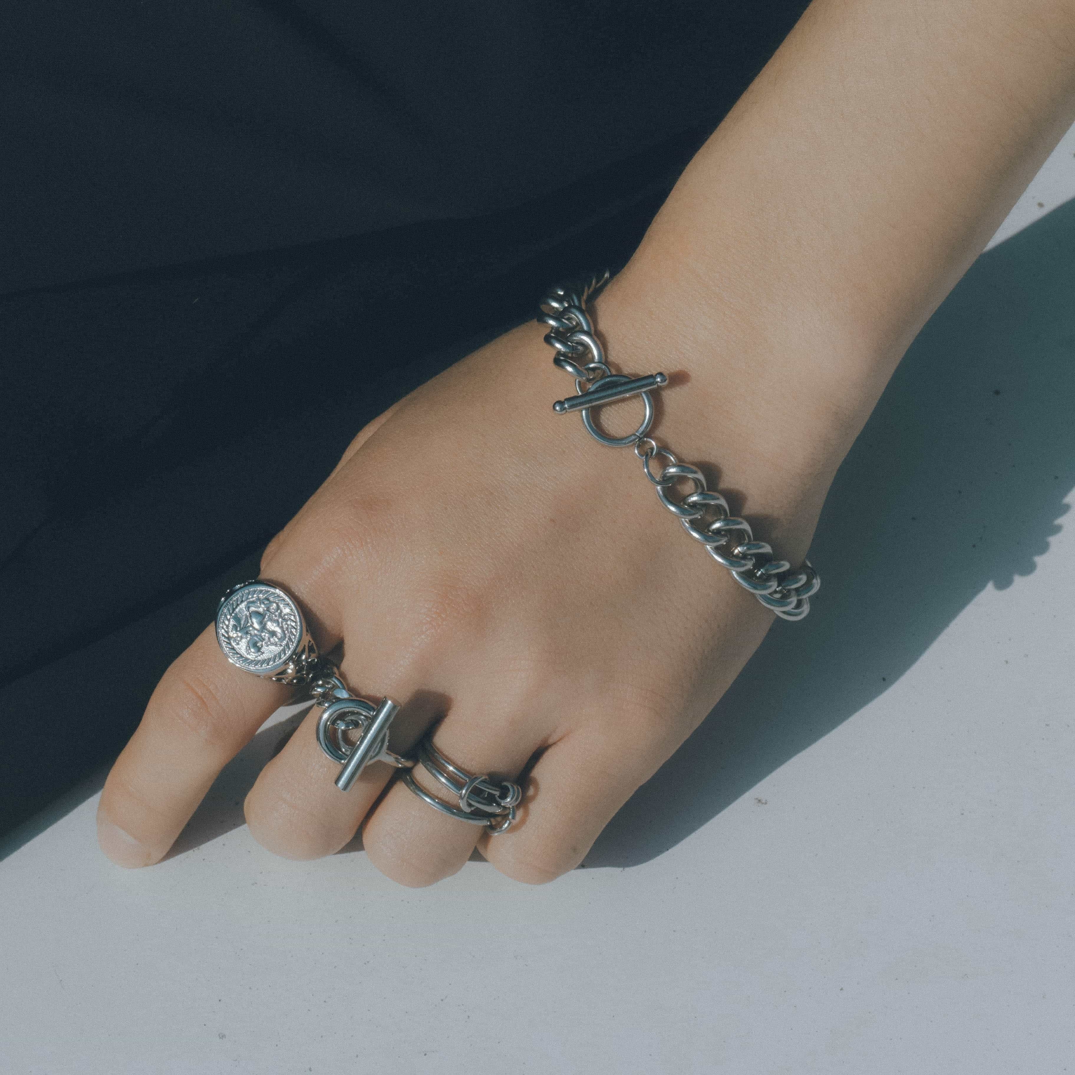 coin signet ring (silver) #r47 | garcia coin signet ring (silver) #r47 | garcia