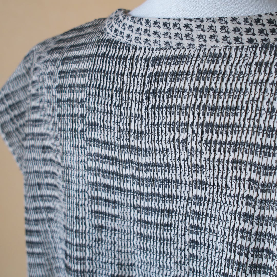 maison de soil メゾンドソイル V-neck french sleeve pullover dress