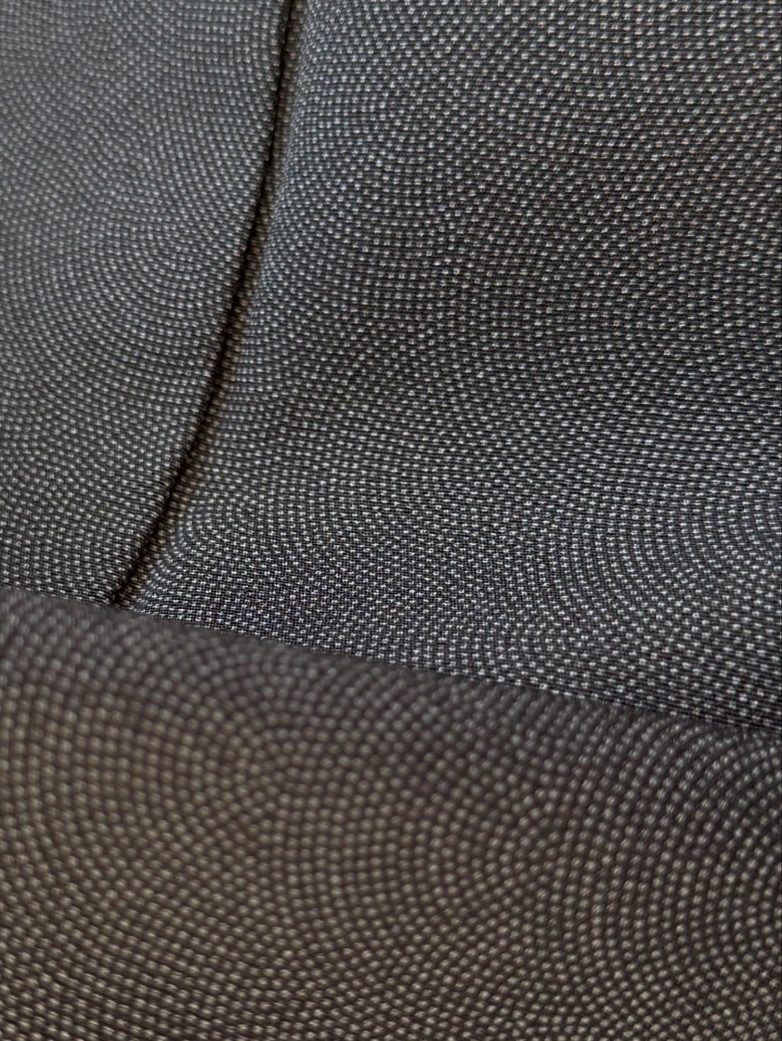 袷】羊羹色 江戸小紋 鮫 一つ紋 | 大山キモノ・ちぇらうなぼるた