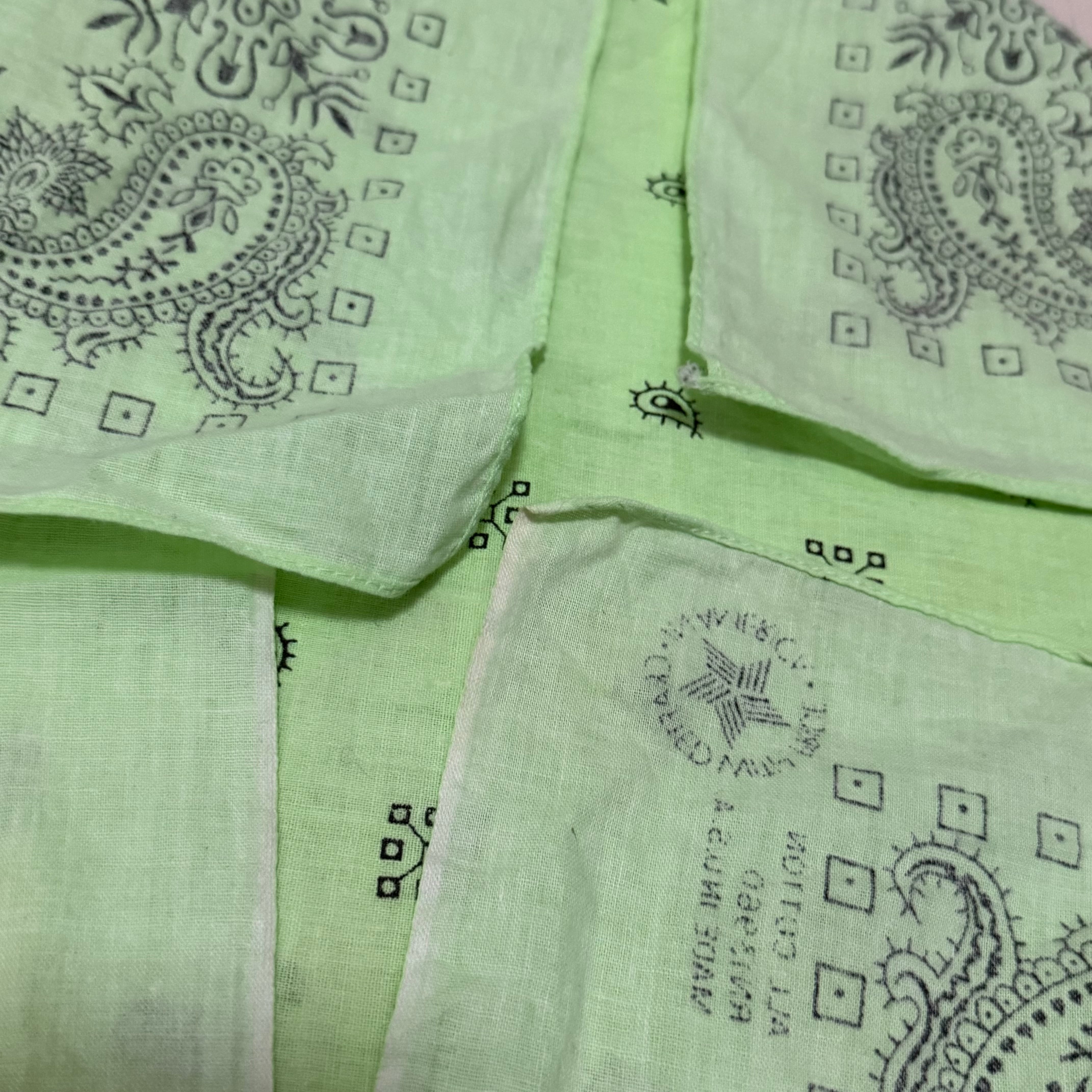 ジェイアダムス着用 VINTAGE Bandana cross Paisley Yellow-green made