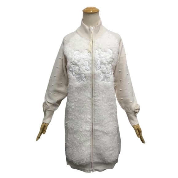 スーパービューティー ジャケット 胸元スパンコール 刺しゅう