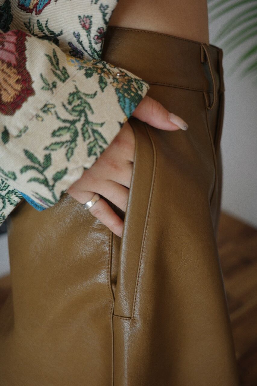 レザーカーブパンツ/ブラウン | osrsofficial