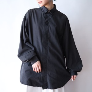 " MARITHE FRANCOIS GIRBAUD " embroidery design fly front shirt