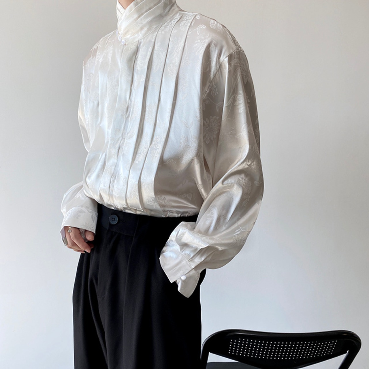 Pleated Stand Collar Shirt / プリーツ スタンドカラー シャツ