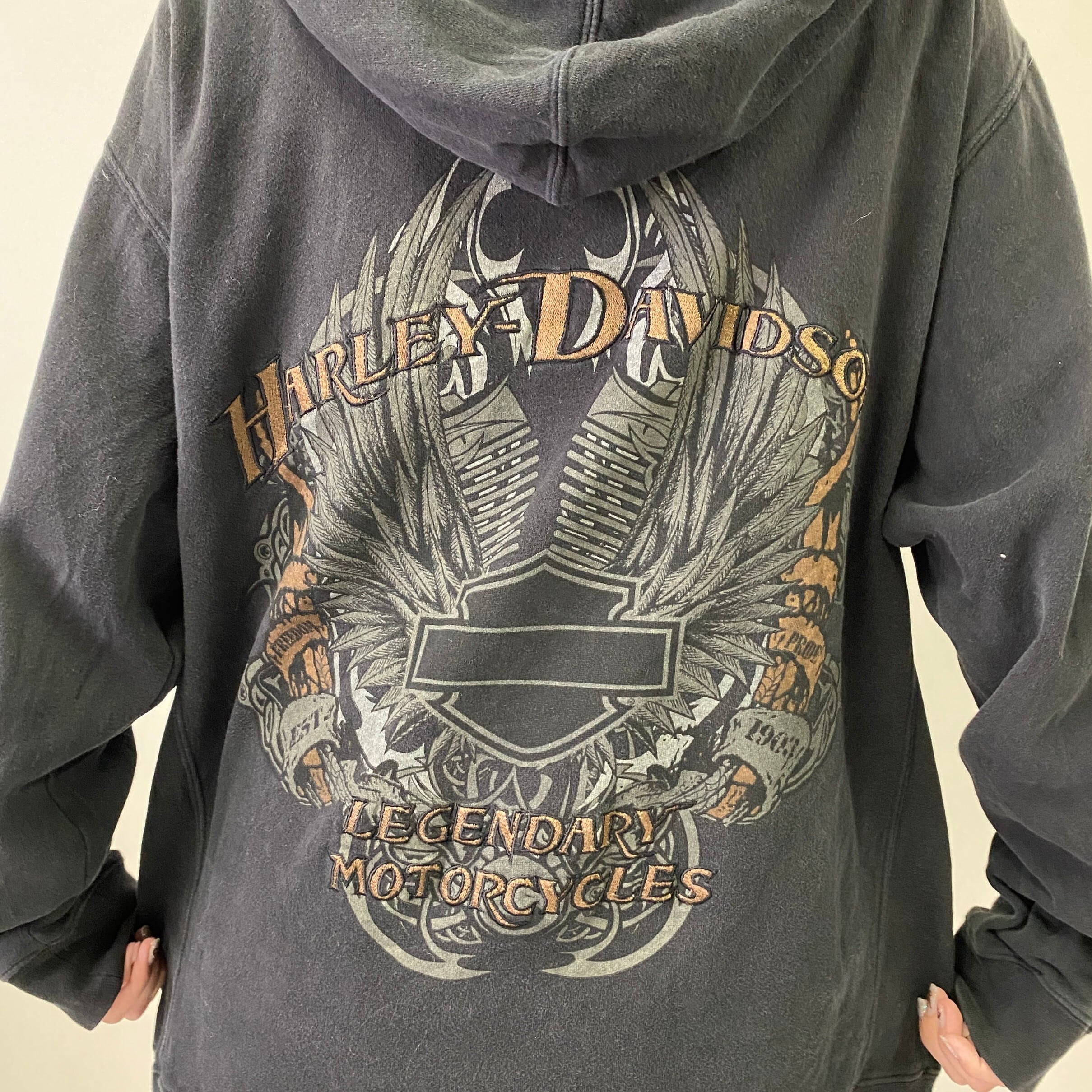 Harley Davidson ハーレーダビッドソン バックプリント 刺繍 スウェットパーカー メンズxl相当 古着 バイク モーターサイクル プルオーバーパーカー ブラック 黒 パーカー Cave 古着屋 公式 古着通販サイト Harley Davidson ハーレーダビッドソン バックプリント 刺繍 スウェットパーカー メンズxl相当 古着 バイク モーターサイクル プルオーバーパーカー ブラック 黒 パーカー Cave 古着屋 公式 古着通販サイト