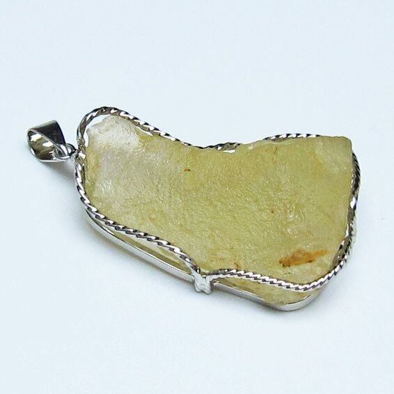 リビアングラス ペンダント 一点物 おまかせ便 112-13884