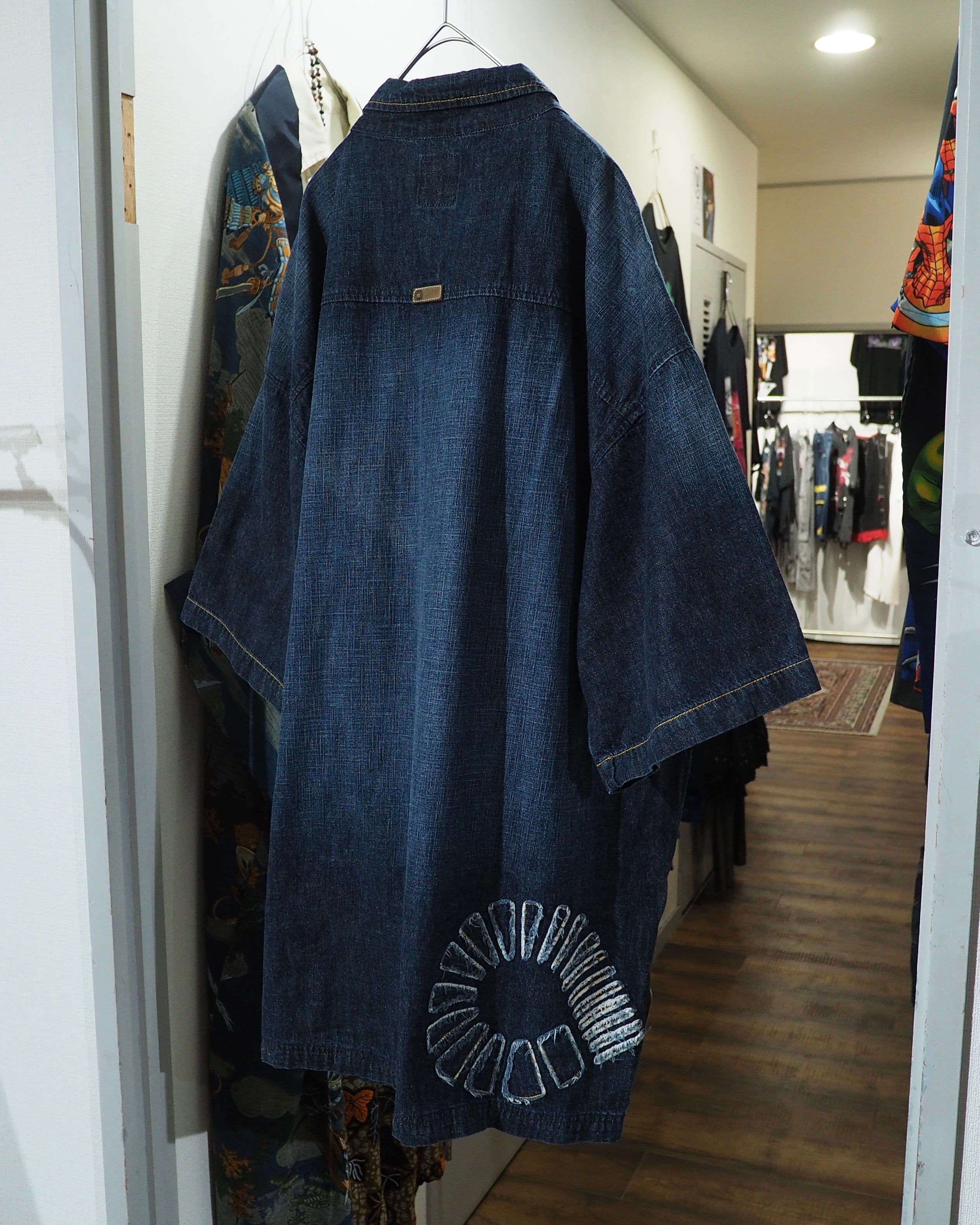 " akademics " Ammonite Logo Embroidery vintage Over silhouette SS Denim shirt