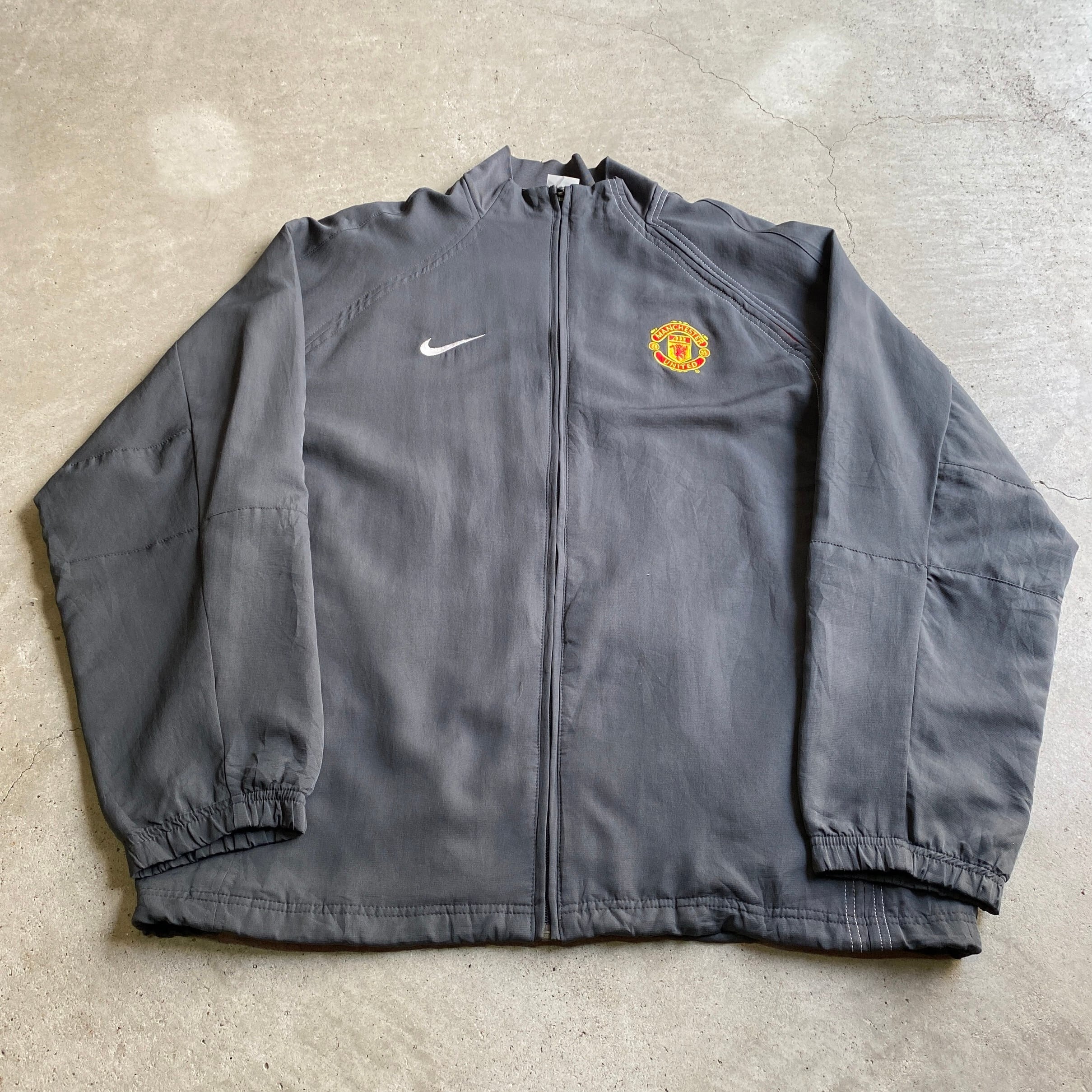 NIKE ナイキ マンチェスターユナイテッド チーム ロゴ 刺繍 スポーツ 