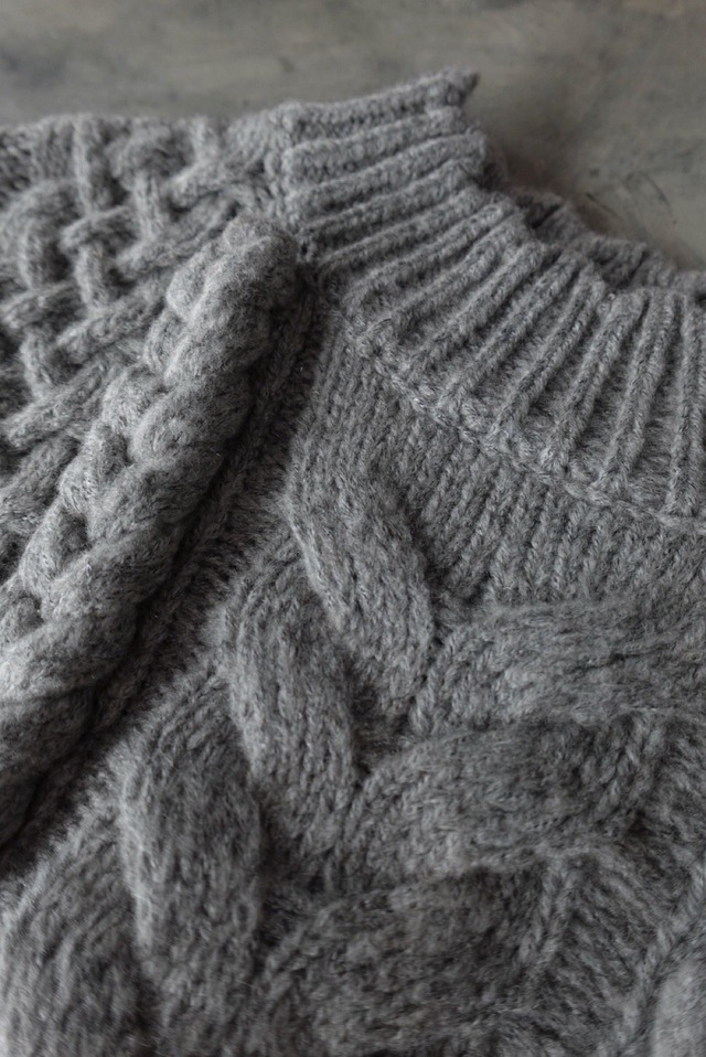 (select)ニットベスト