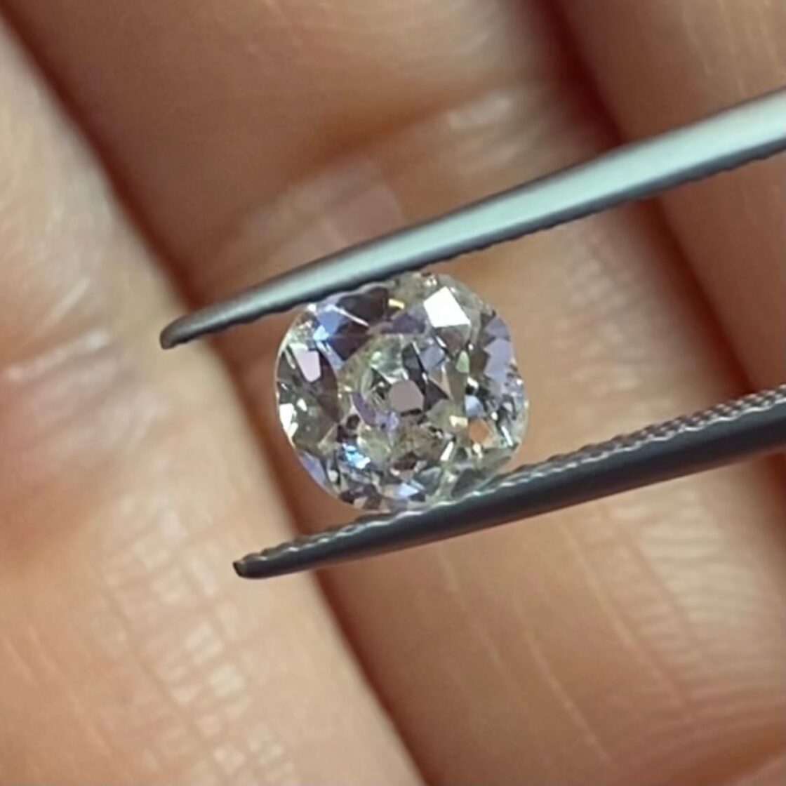 オールドマインカット ダイヤモンド 0.9ct | PAY ID