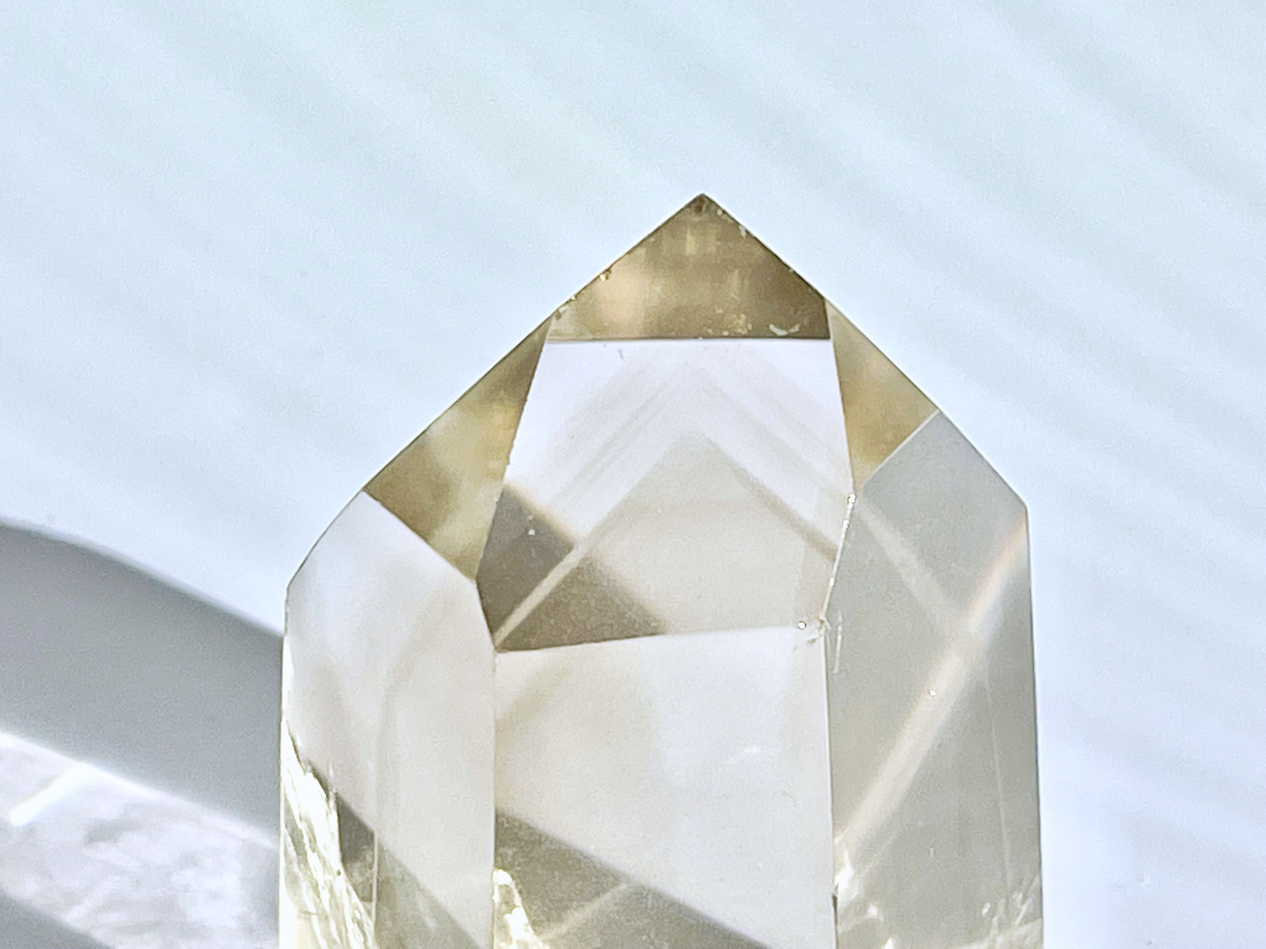 スモーキーファントムクォーツ