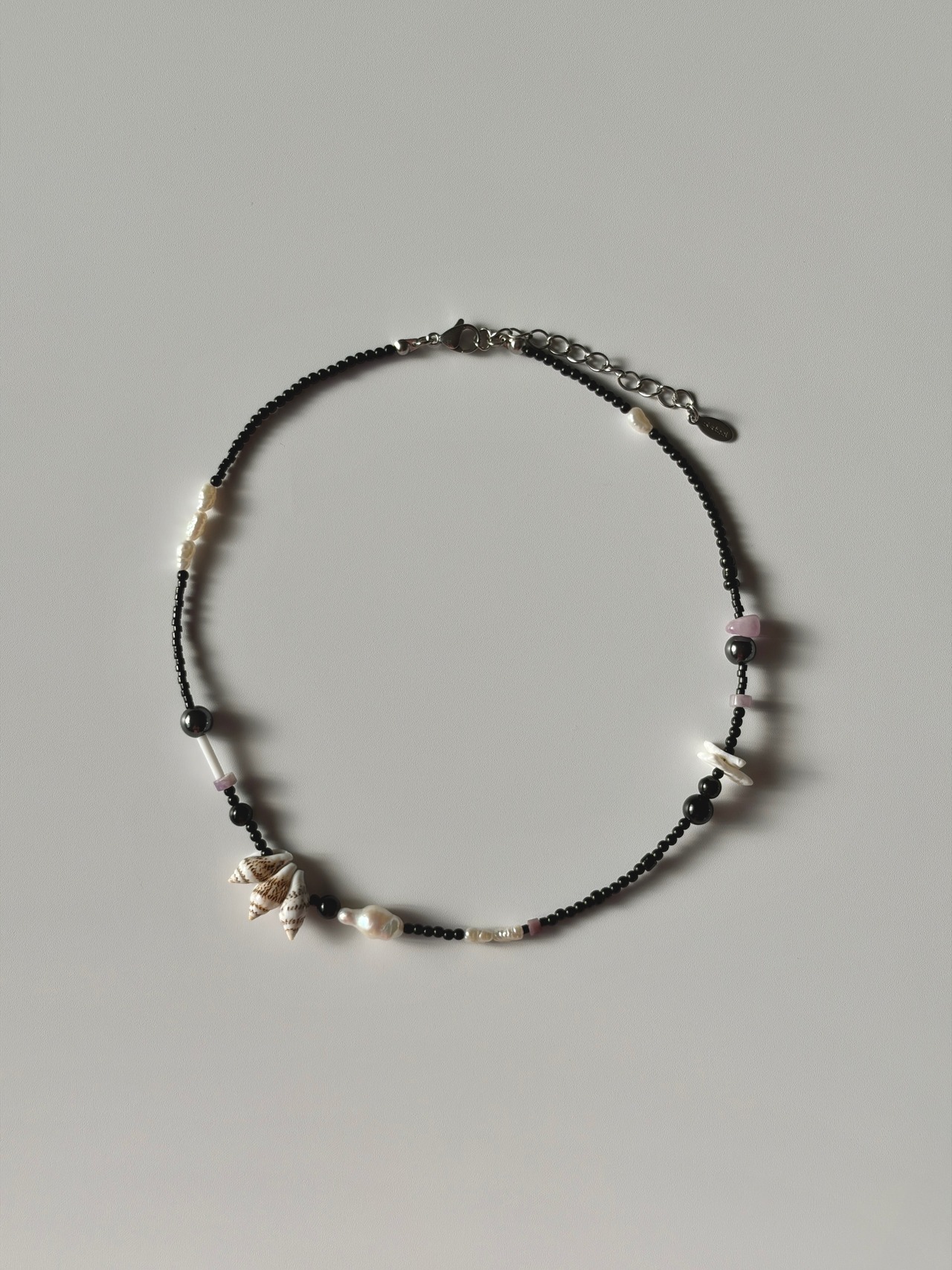 Black×Shell beads necklace［BZN45］