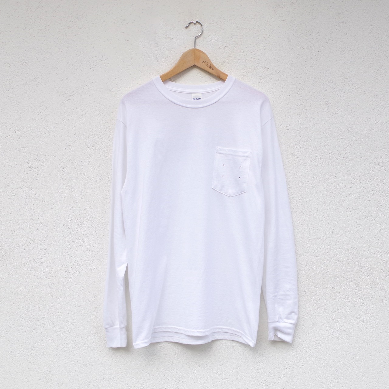 one f "Hommage" L/S tee