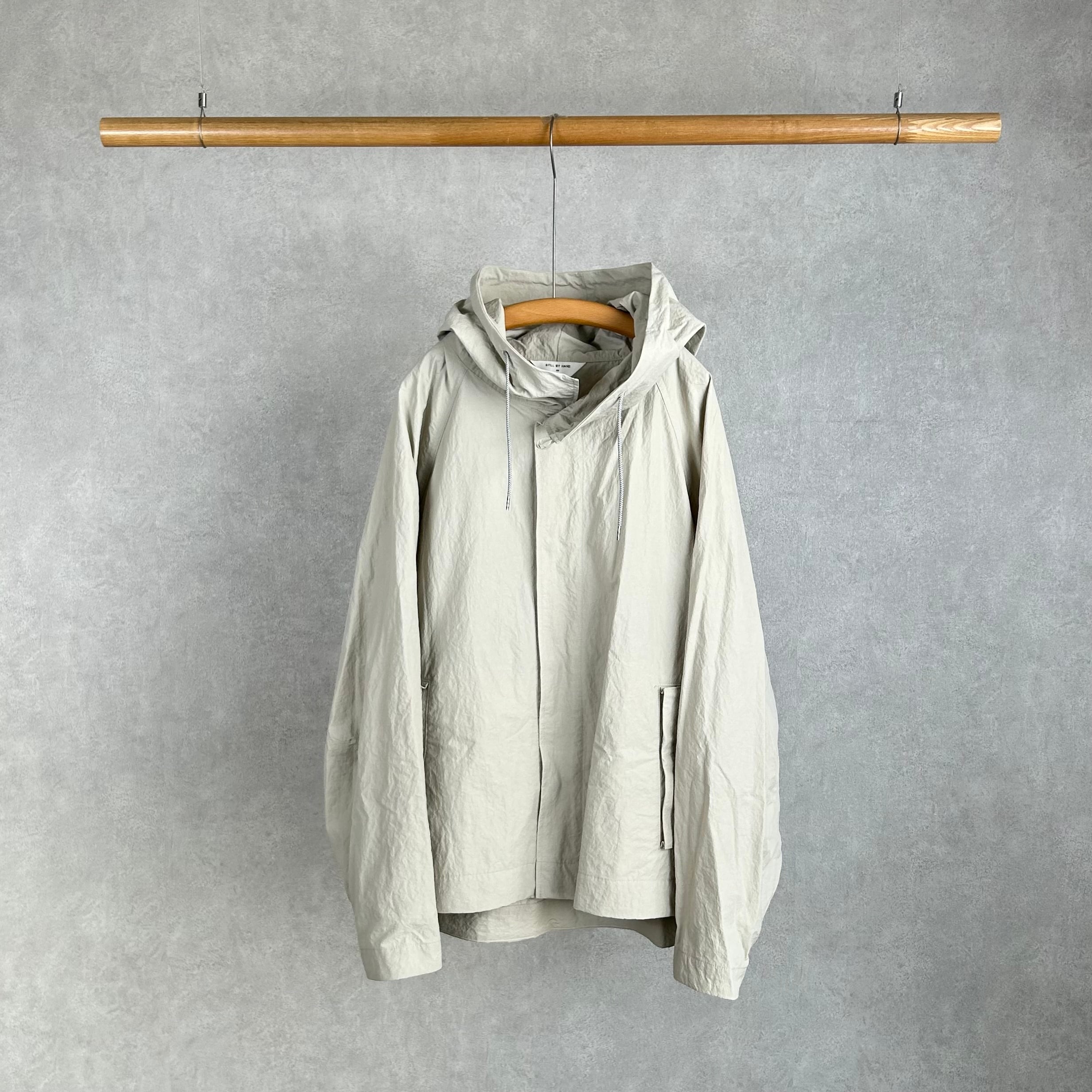 STILL BY HAND | comoda.com