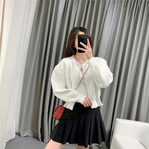 カーディガン トップス カーディガン 袖あり 長袖 ラウンドネック 前開き かわいい 大人可愛い きれいめ シンプル カジュアル 大人 上品 おしゃれ お洒落 大人可愛い 大人女子 こなれ感 キュート ガーリー エレガント モダン 主役級 存在感 無地 春 秋 冬 10代 20代 30代 レディース OL 通勤 学生 通学 デート 女子会 お泊まり 休日 着回し 普段使い 重ね着 サイズ S M L 色展開 白 ホワイト 黒 ブラック