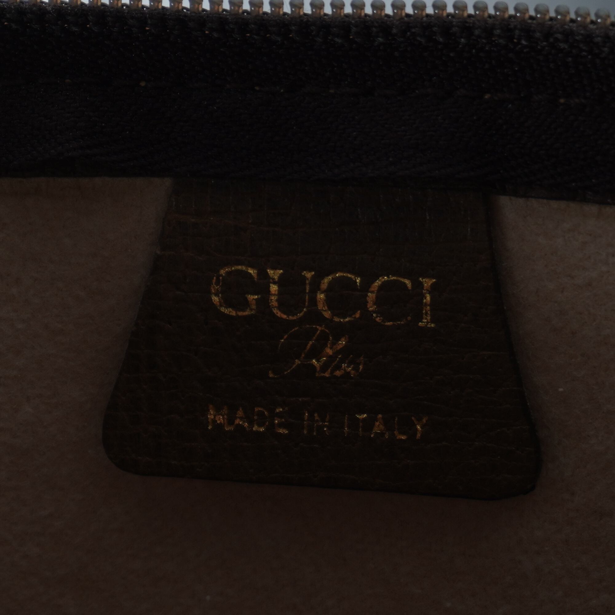 GUCCI】グッチ ”GGロゴ総柄”シェリーラインフロントポケットレザー