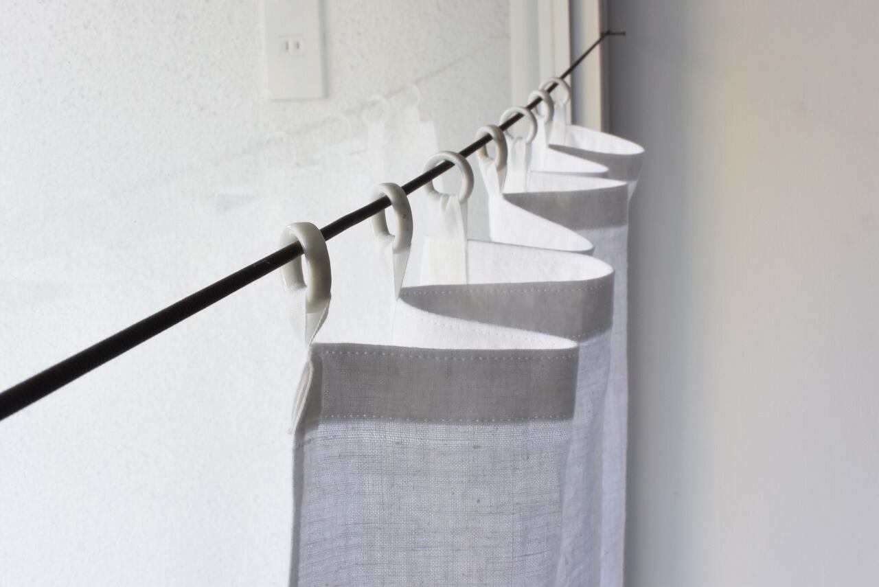 白磁リングの古布カーテン⑤ | 古道具 こころね