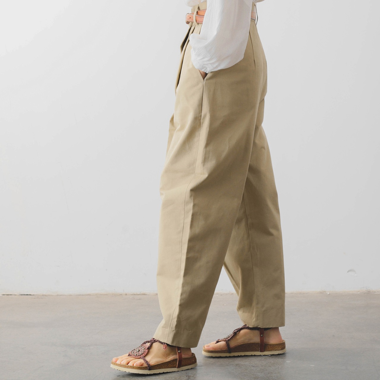 ラップ風 ワイドテーパードパンツ   F0130 - 8