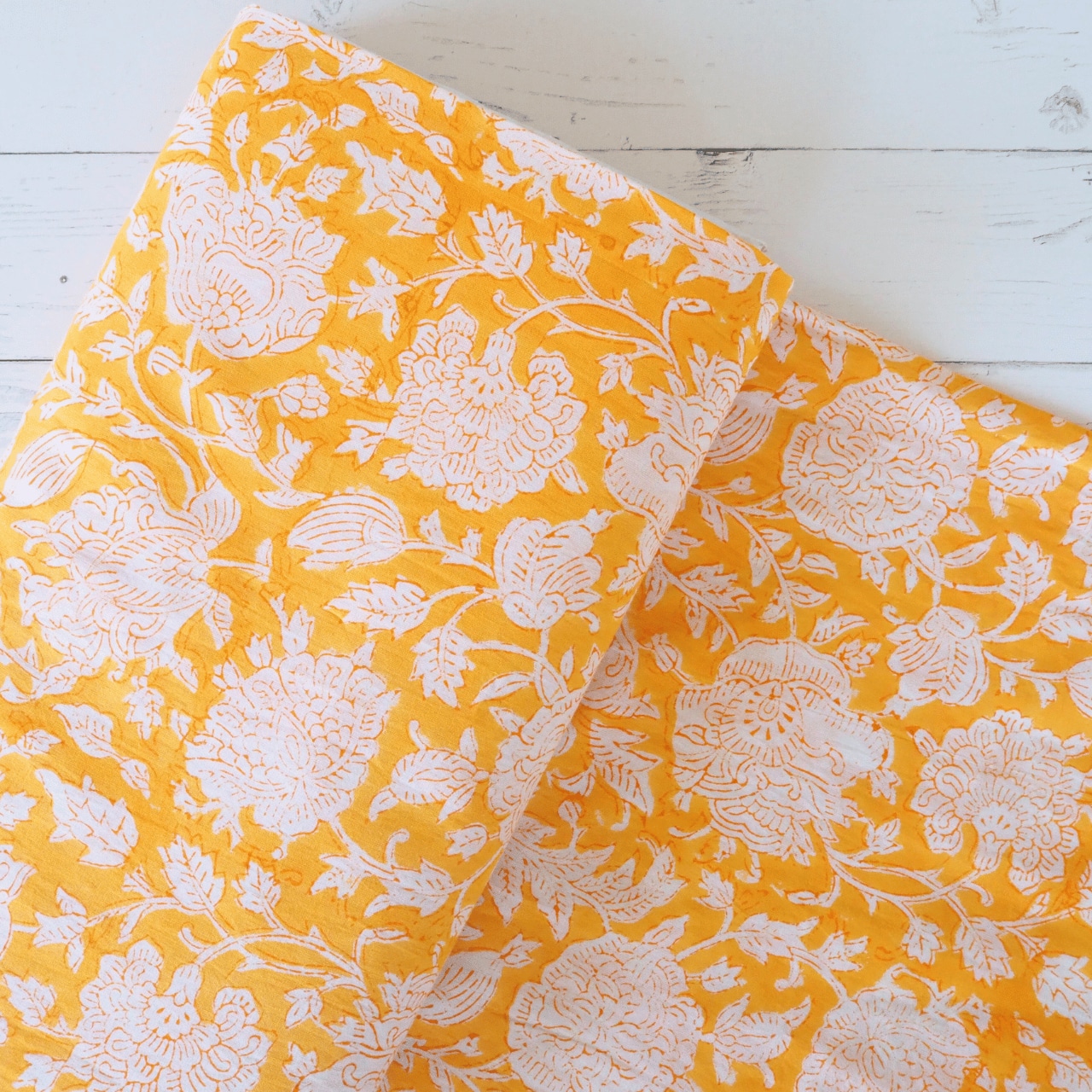 ブロックプリント生地【50cm単位】インド綿 花柄 黄色×白 #13315-YL2