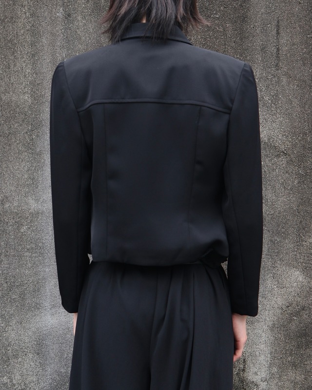 Short length zip-up blouson