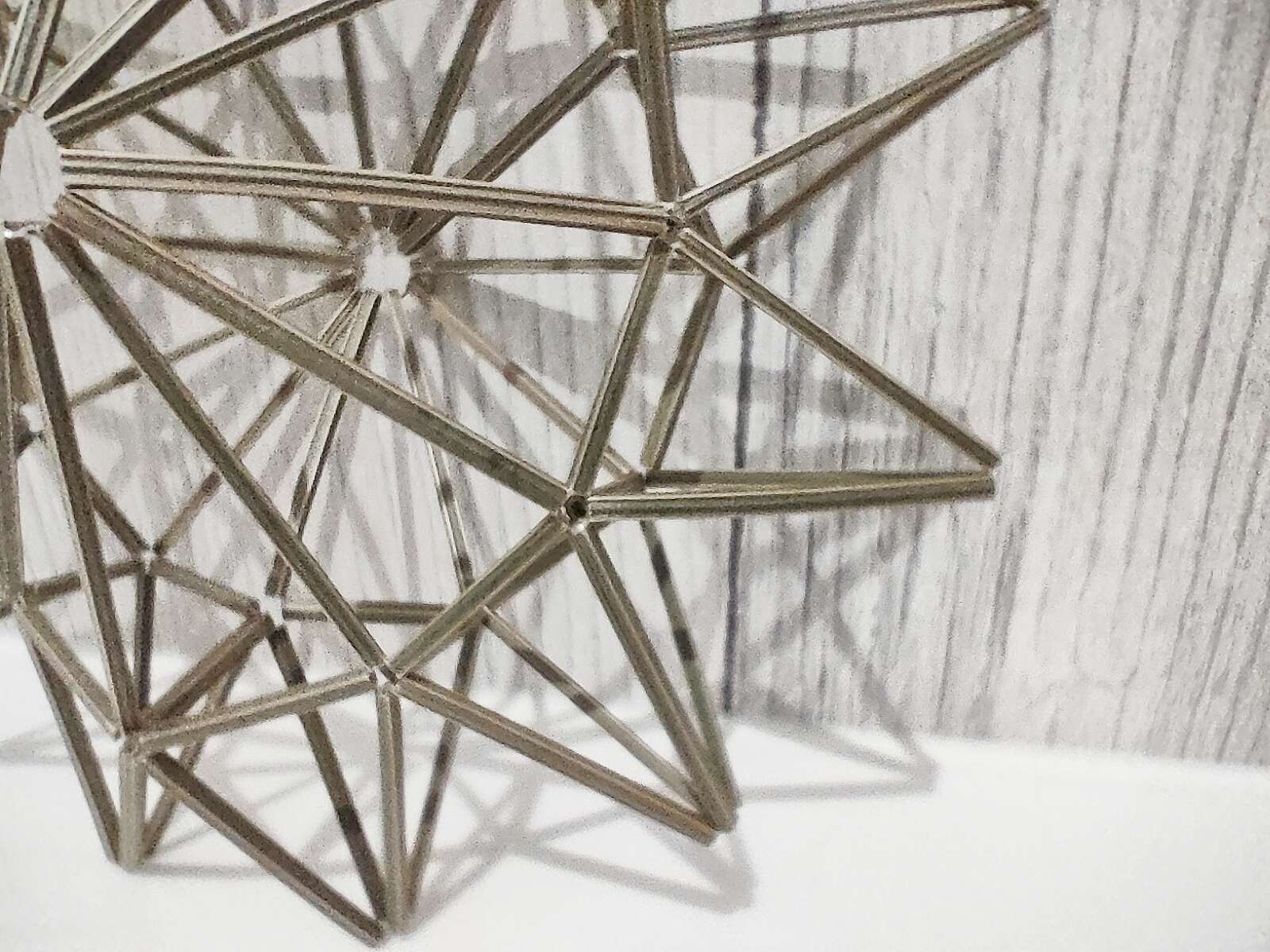 ヒンメリ✳︎シルバー✳︎スターダストメリーゴーランド✳︎大型モビール ラベンダーヒンメリ 太陽（北欧の伝統的な飾り、モビール） | de R