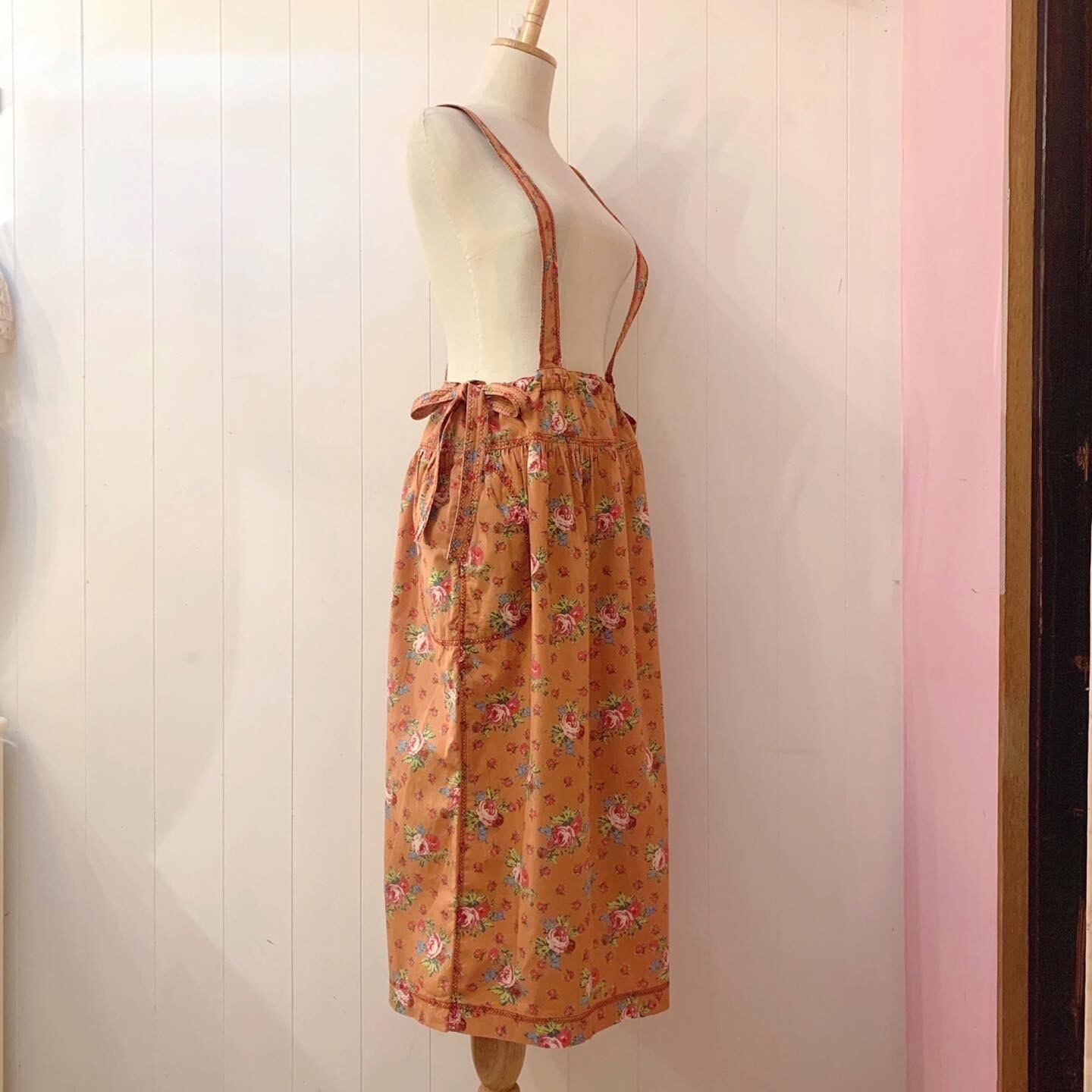 / orange rose cotton strap skirt