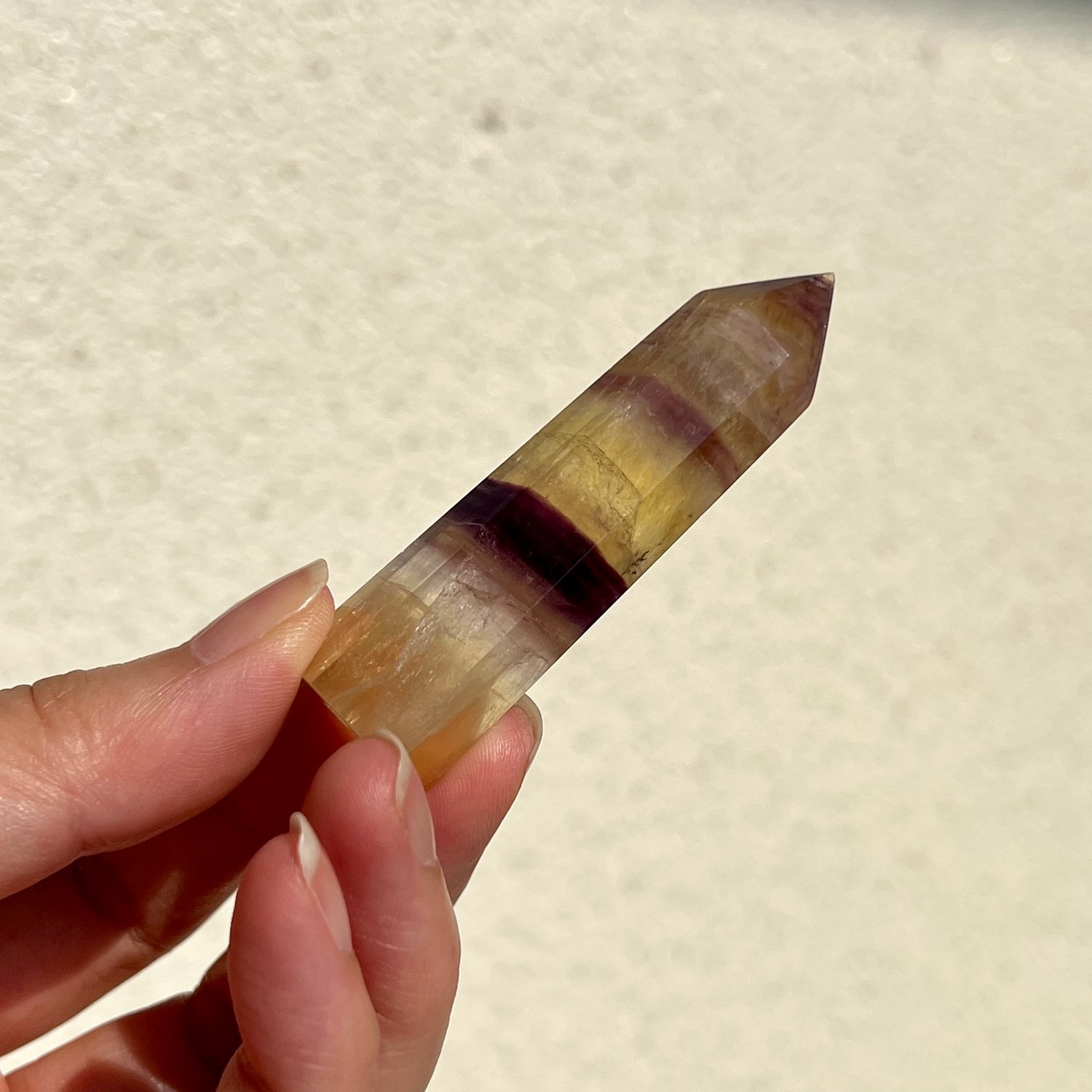 フローライトタワーC34*デンドライト入りイエローフローライトポイント*天然石インテリア*パワーストーン*置き物