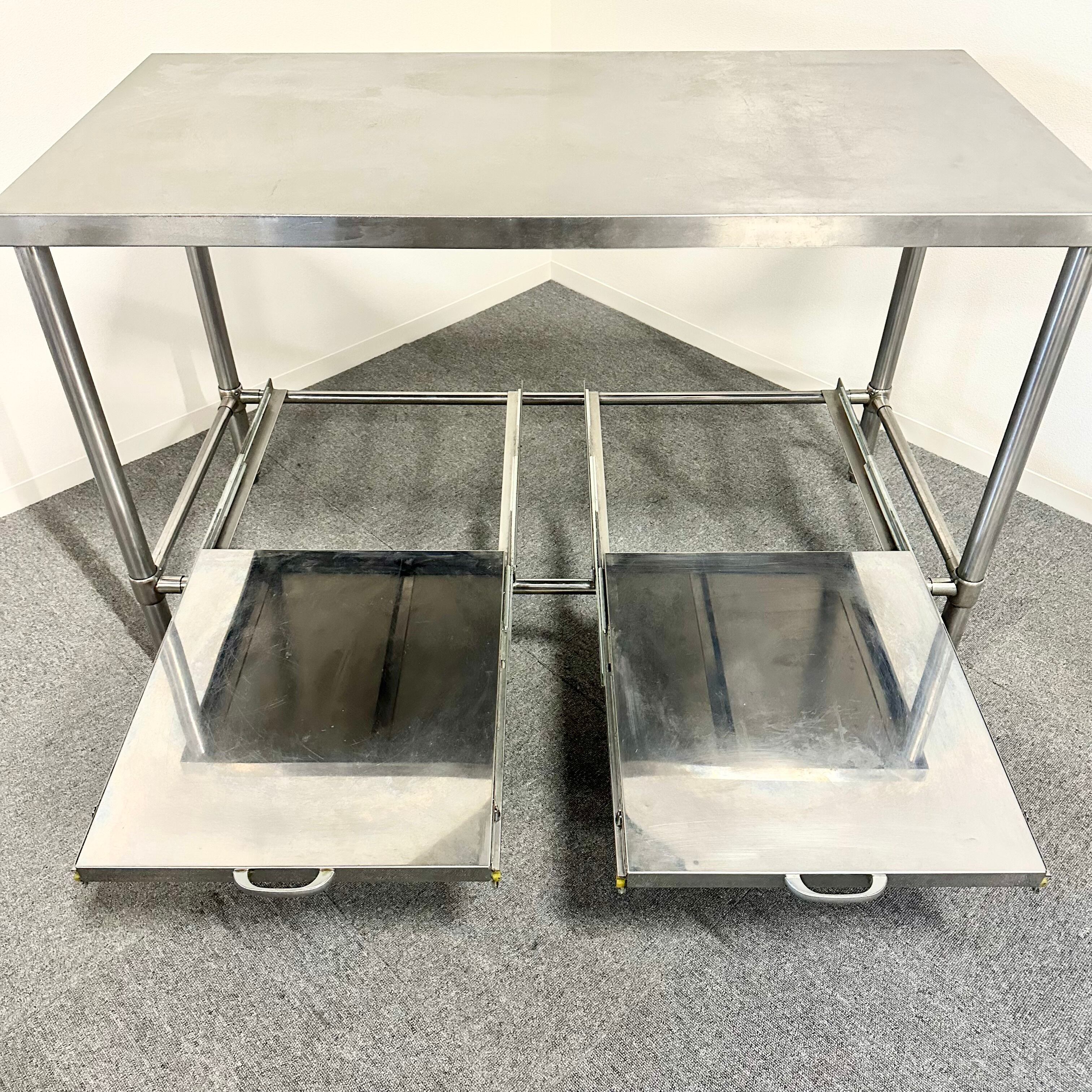 中古品 作業台(1000mm×650mm)お売りします。
