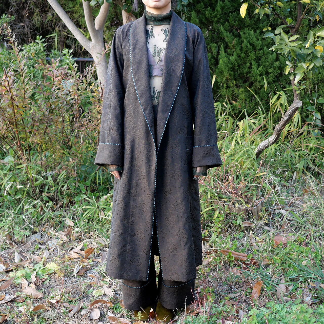 106.【カーキの国】あのガウンコート／薔薇ジャカード | さゆうま