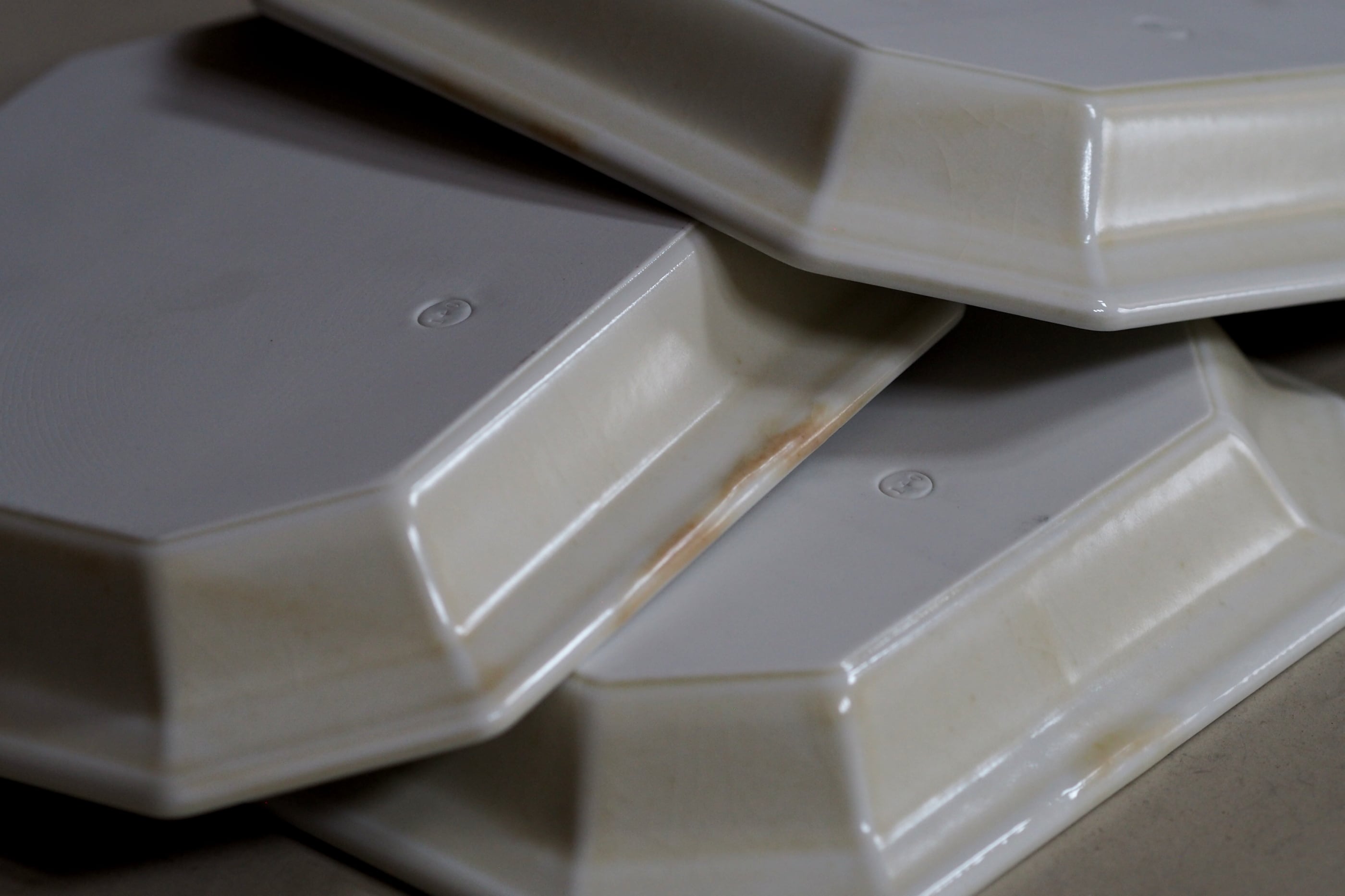 伊藤環 1+0 P-17デコプレート正方 | 陶屋なづな