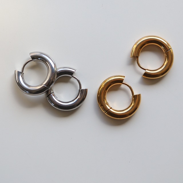 5/6(月)新作発売*stainless chunky pierce