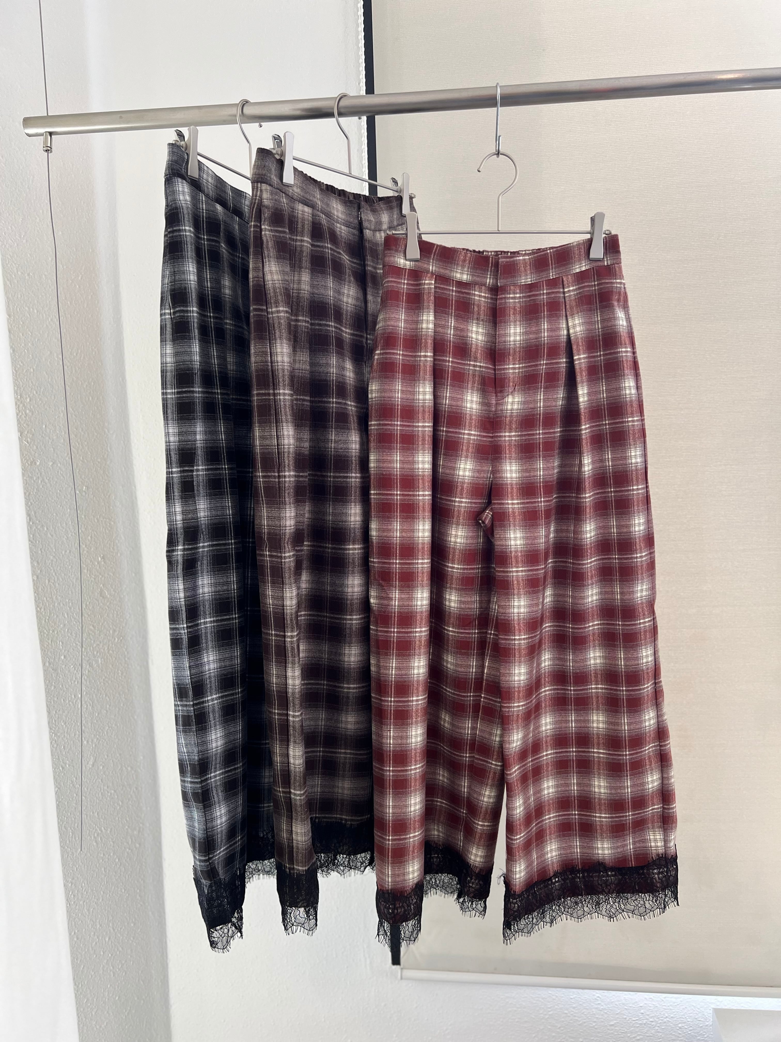 【SELECT】低身長さんオススメ⭐︎レースヘムワイドパンツ　24-0176