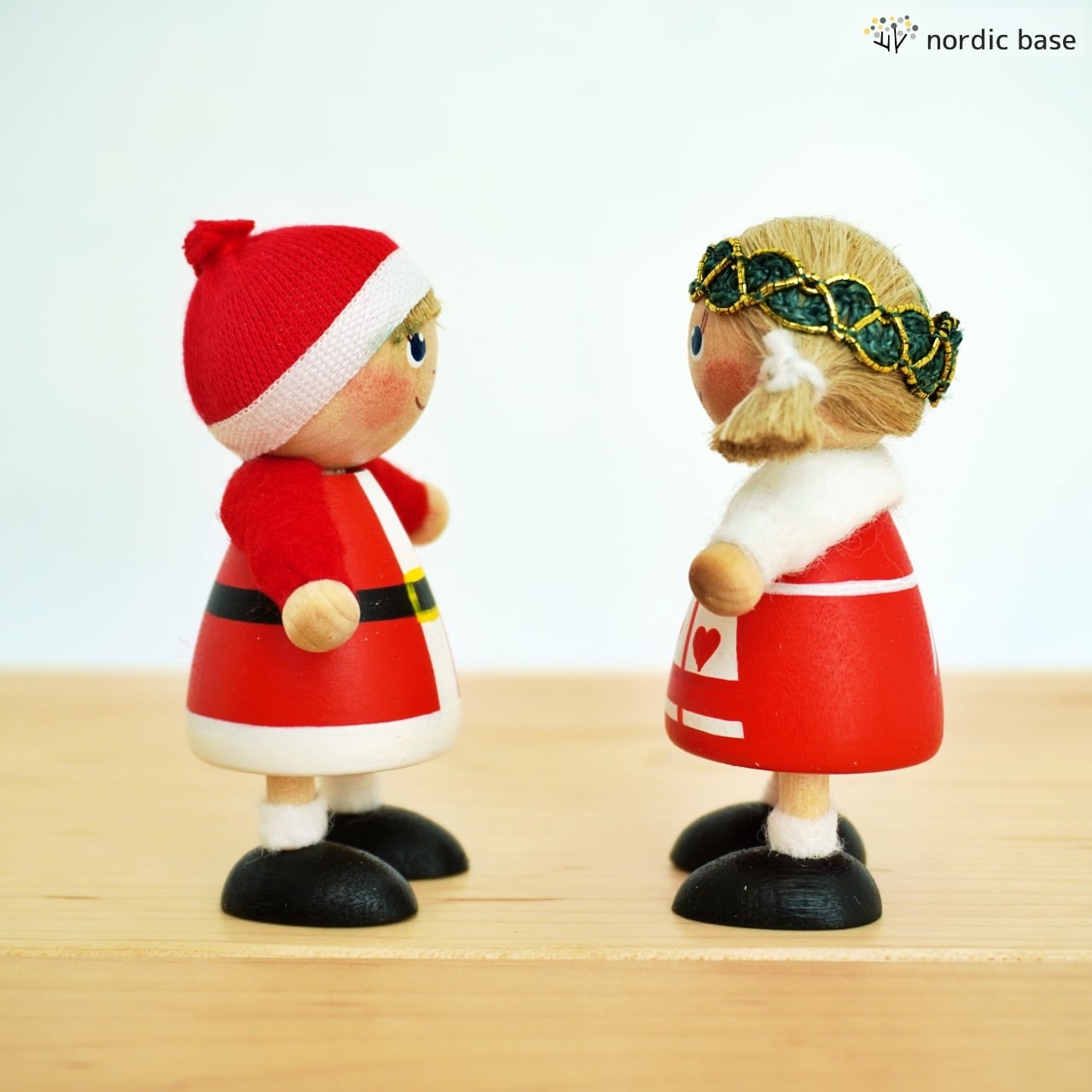 ペア】北欧フィギュア・人形『クリスマスガール＆クリスマスボーイ
