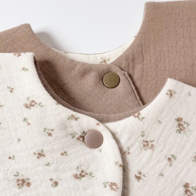 めだまやきスタイ（ little flower ）/ ハンドメイド bib よだれかけ ビブ 韓国 韓国生地