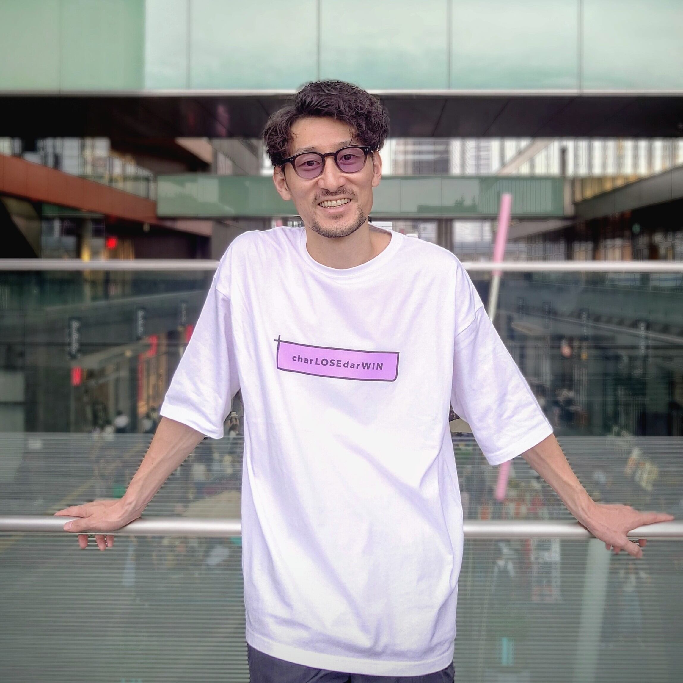 ボックスロゴ オーバーサイズ T-シャツ “Lilac” | charLOSE darWIN