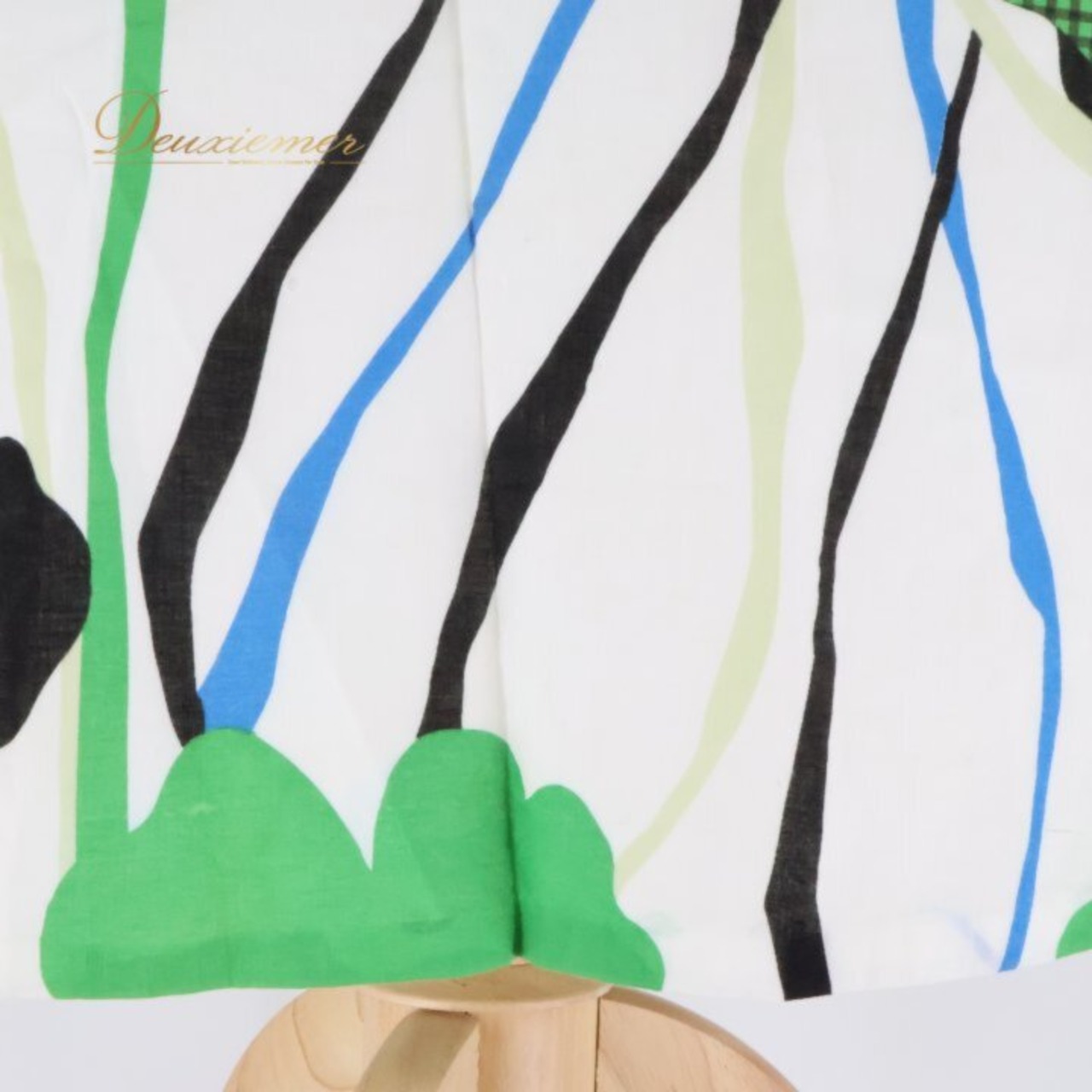 フラダンス 衣装 スカート ホワイト系 花柄 紐 かわいい 華やか 鮮やか 明るい きれい ダンス衣装 ハワイアンダンス レディース ブラック系 ブルー系 グリーン系 白 黒 青 緑 ハワイアン アロハ ハワイアンプリント フラ ダンス レッスン 練習