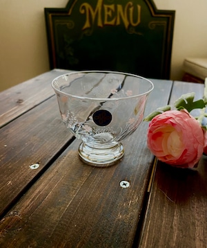HOYAクリスタル　ゆらゆらガラスの小花柄冷茶グラス