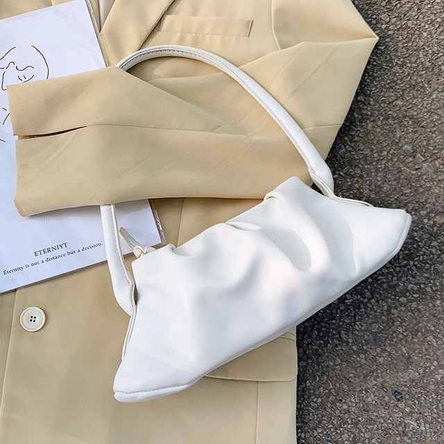 夏の小さなバッグレディースバッグ2020人気の新しい新しいトレンディなワイルドワンショルダー脇の下バッグネット赤ファッションクラウドバッグ Tiancai_Wing_Bag2263649