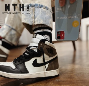 “NTH SOCKS” colour Black×White