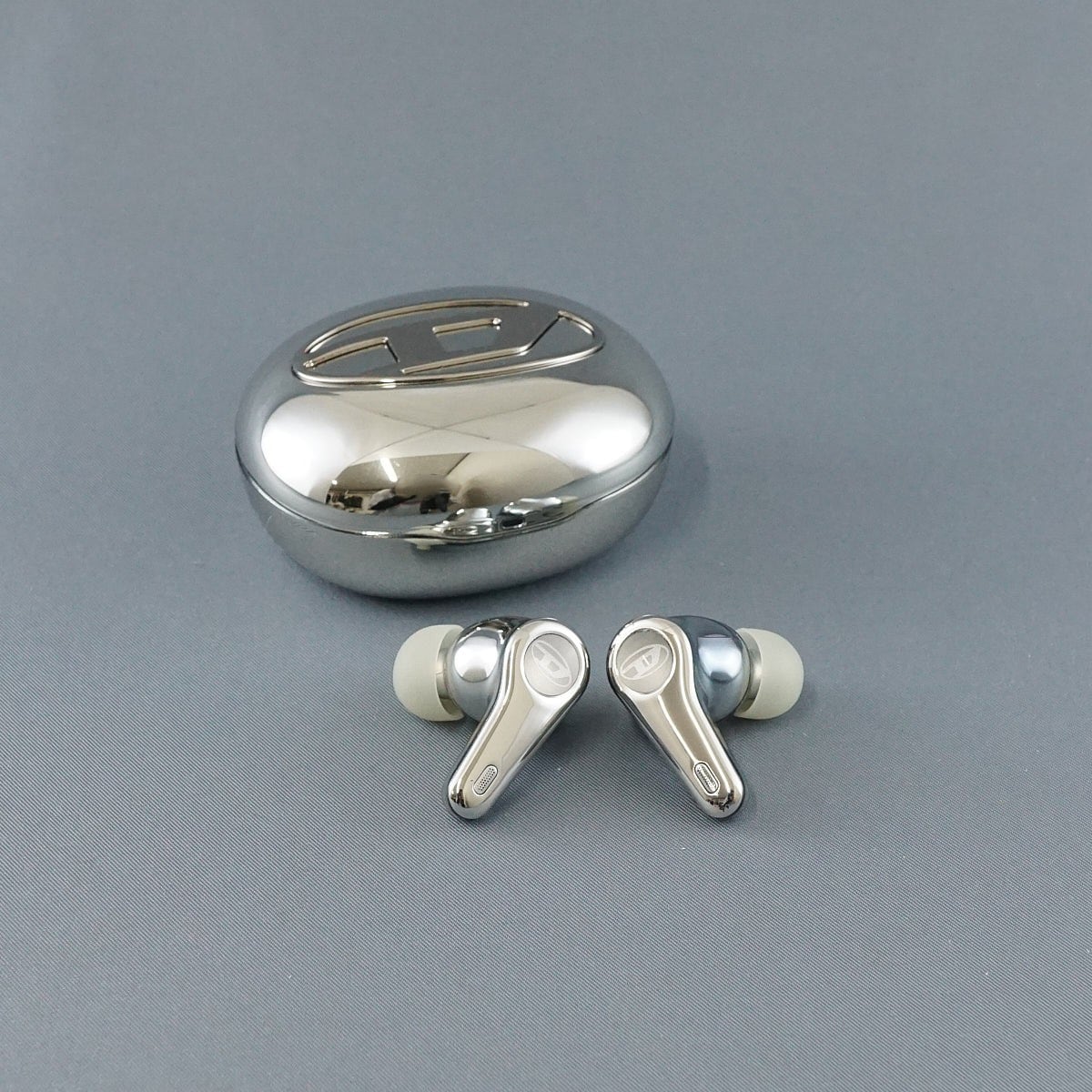 DIESEL True Wireless Earbuds Glossy 完全ワイヤレスイヤホン USED美