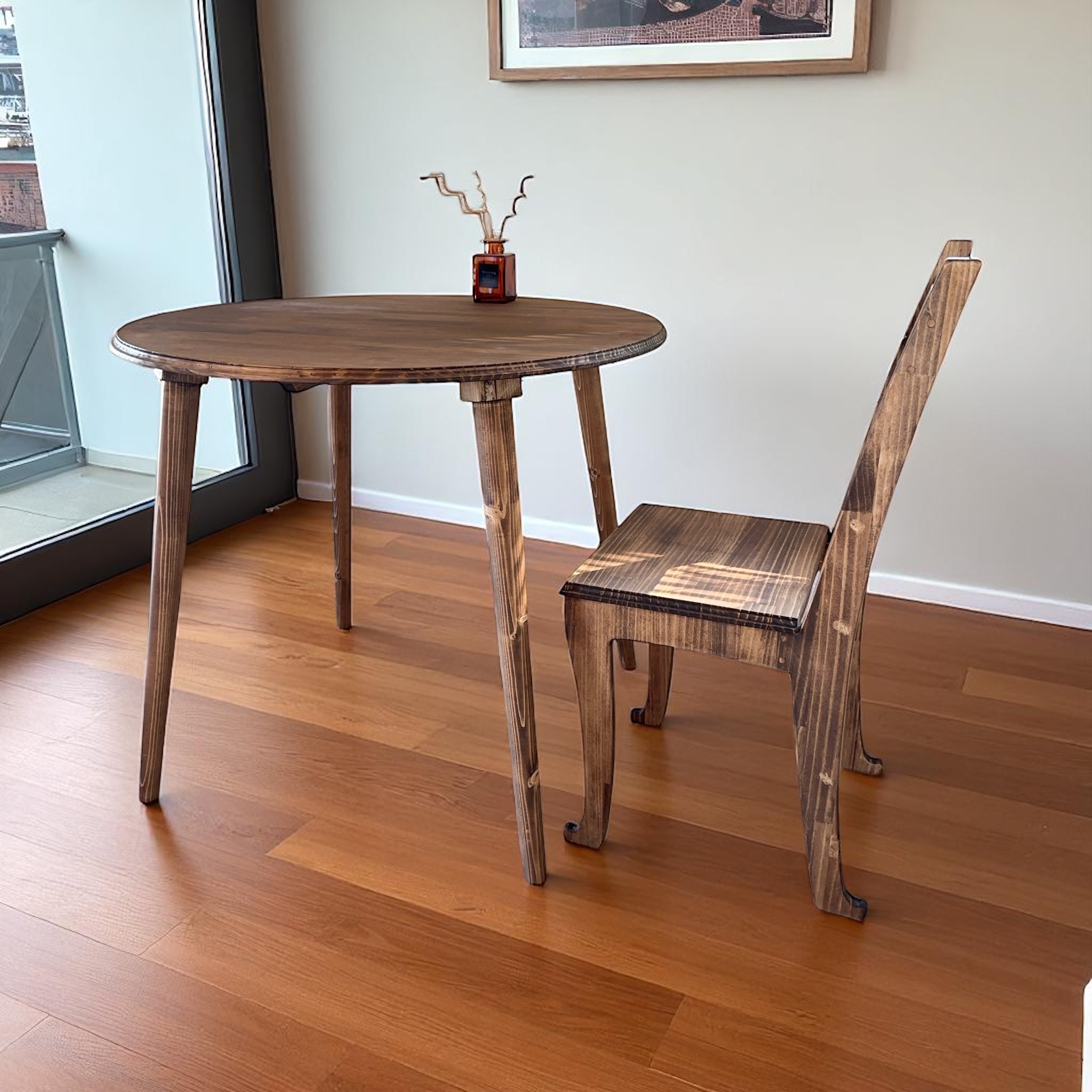 安定感ある無垢材の脚が美 英国 ラウンドテーブルc/丸テーブル