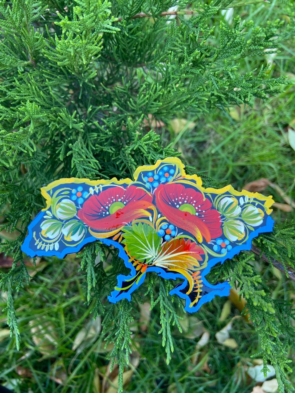 ペトリキウカ塗りのプレート（人間国宝ホロべッツ）20cm 手描きウクライナ