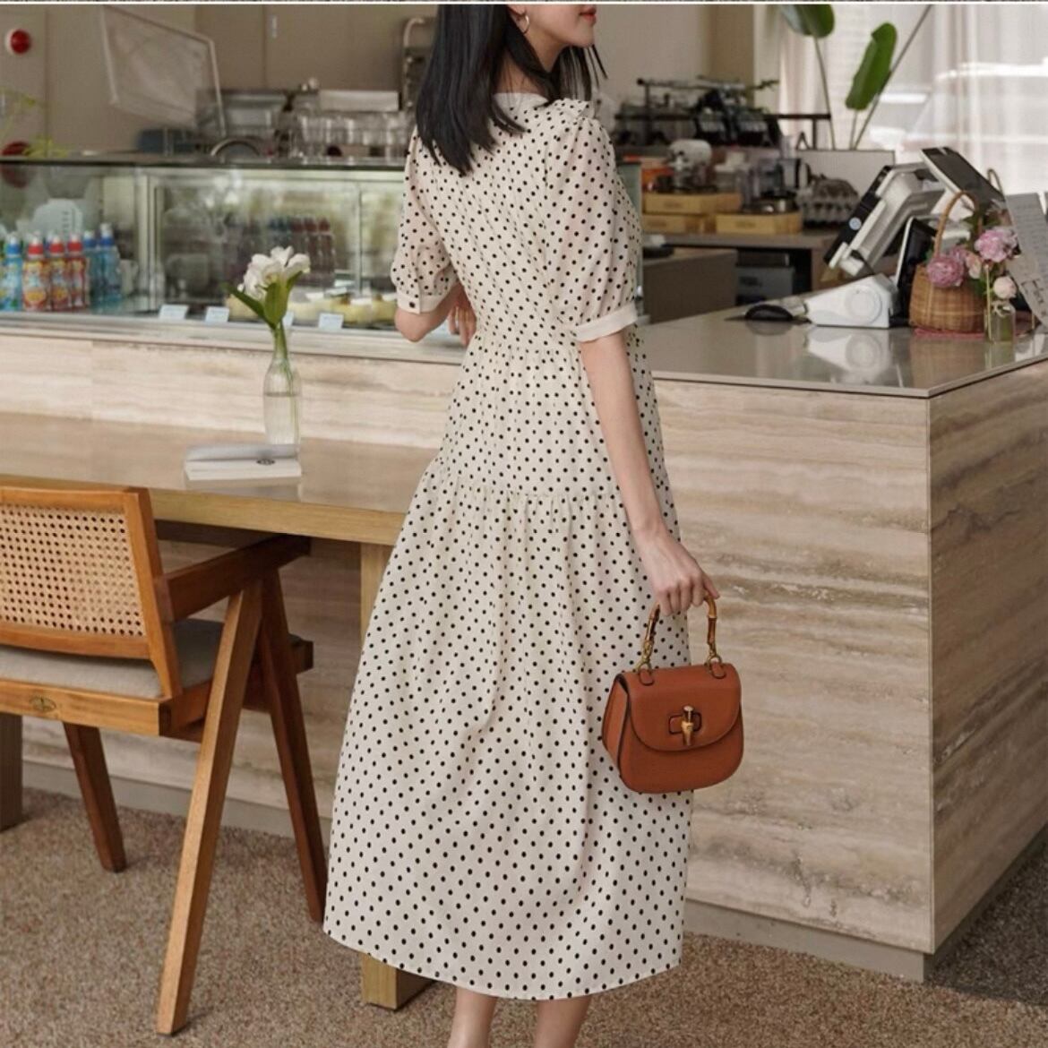 美品❣️完売❣️ドットプリントワンピース IEDIT[イディット] 上品フォルムのドット柄プリントワンピース