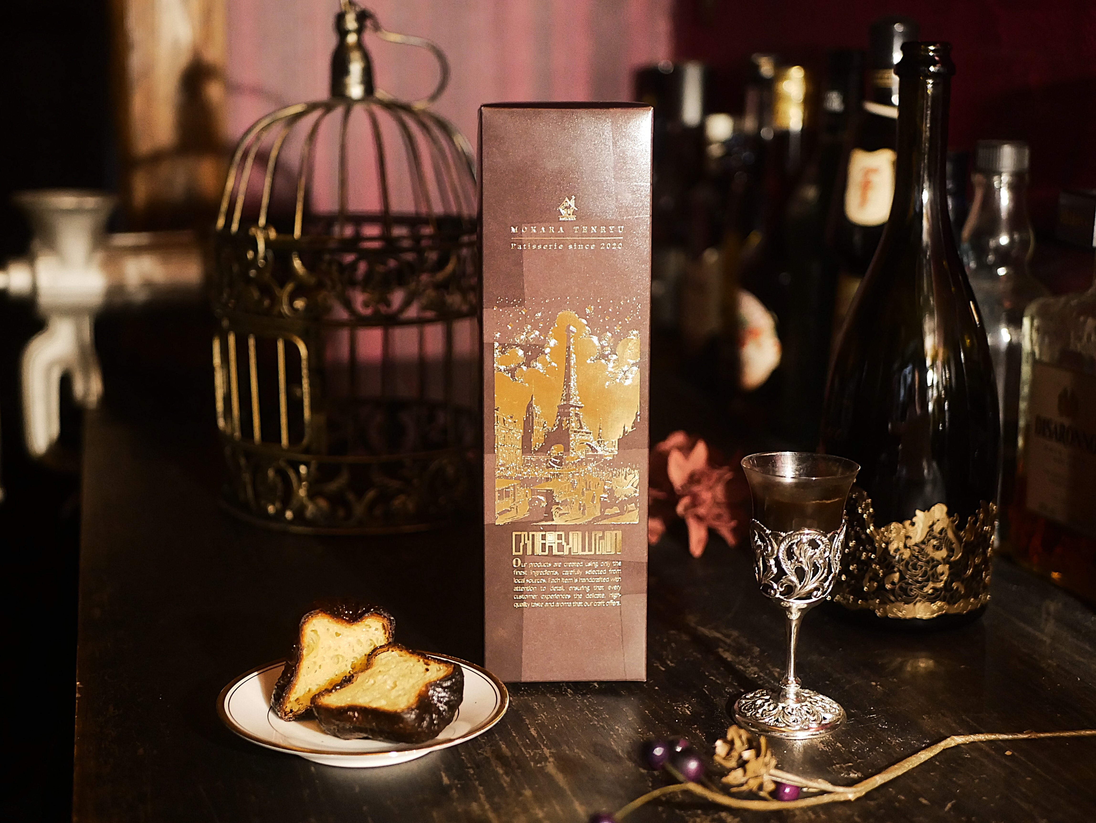 モカラのカヌレ(4個入) 賞味期限：常温90日 | 洋菓子店Mokara