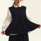 【2color】背中にリボンの風をまとうペプラムニット 《P0308》