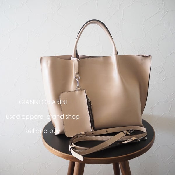 Gianni Chiarini ジャンニキアリーニ 美品 TWENTY BST バッグ ショルダーハンドバッグ ピンクベージュ