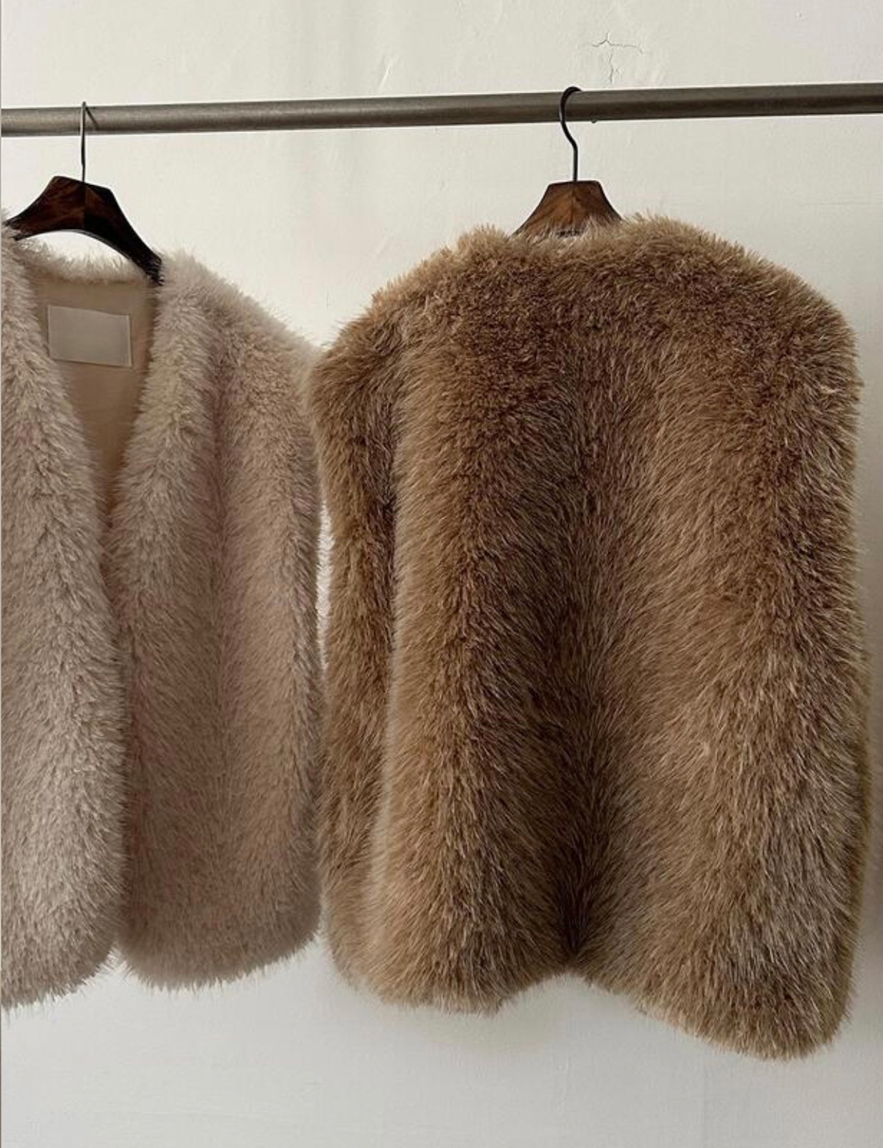 【新作5%OFF・3日間】Volume Eco-Fur Vest_2colors