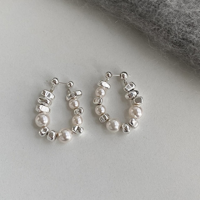 silver and pearl pierce 10951