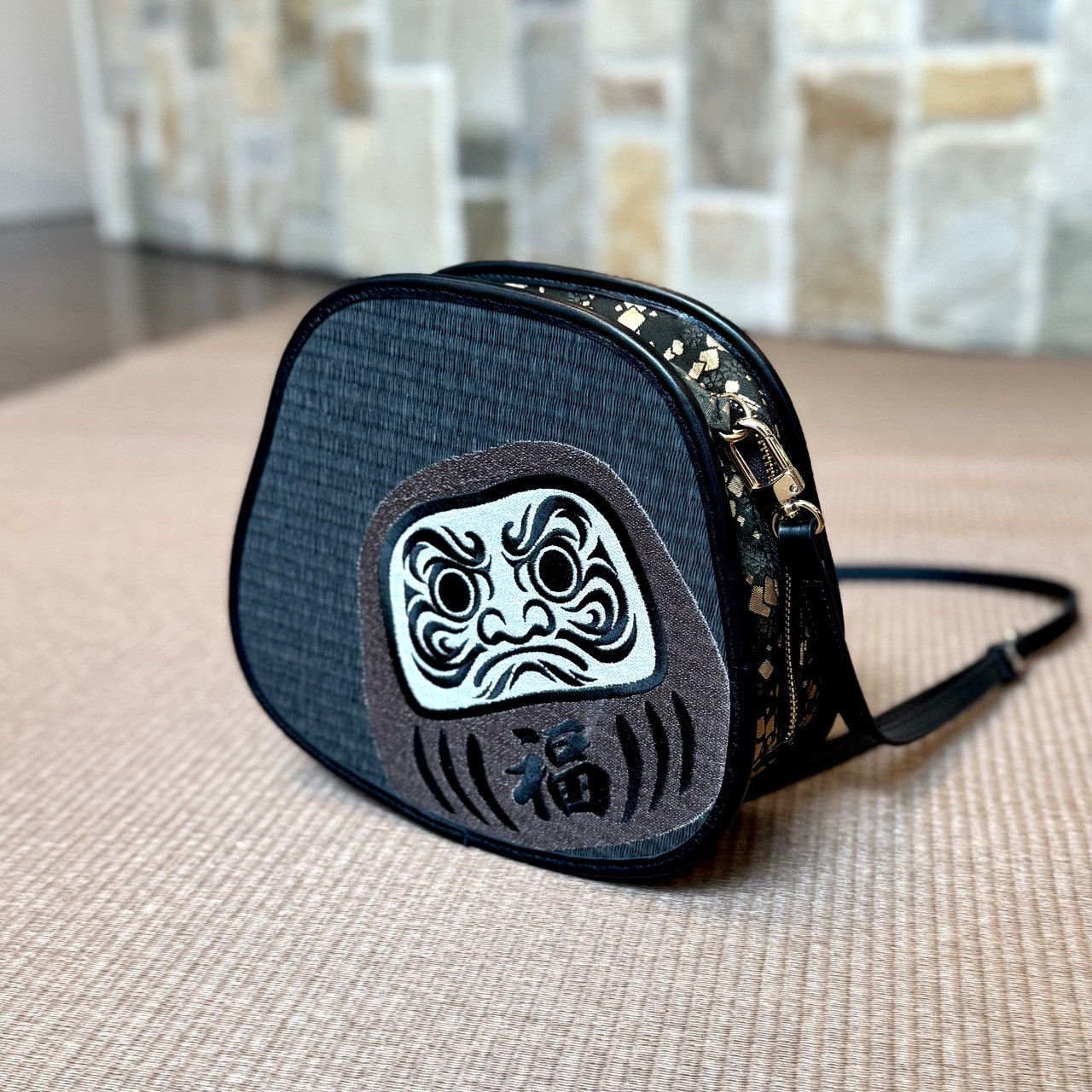 International Japan Fashion Gala 2026 Exclusive | DARUMA Art Embroidery × Nishijin Textile × Washi Tatami Shoulder Bag