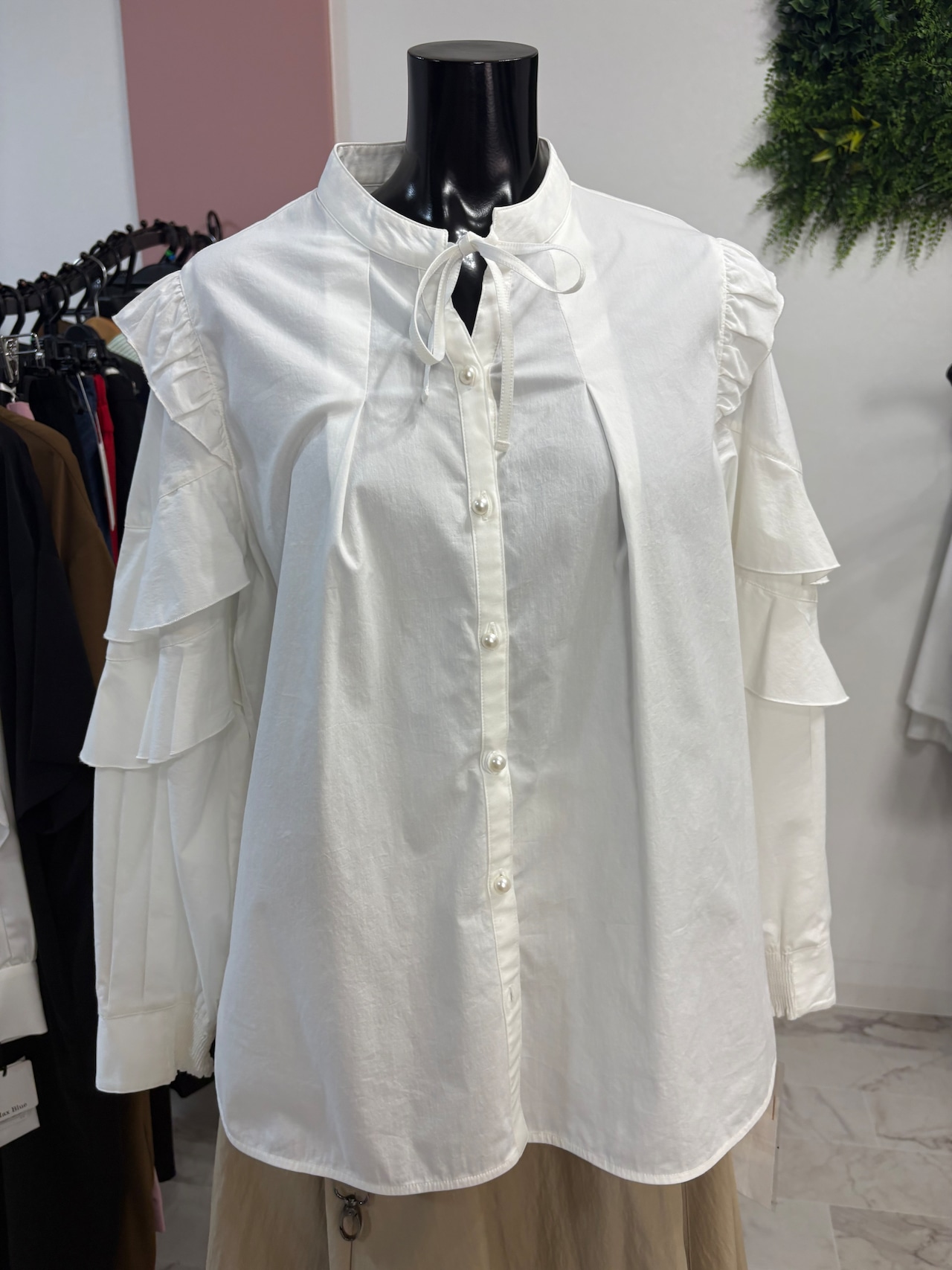 shushu フリルブラウス 774801